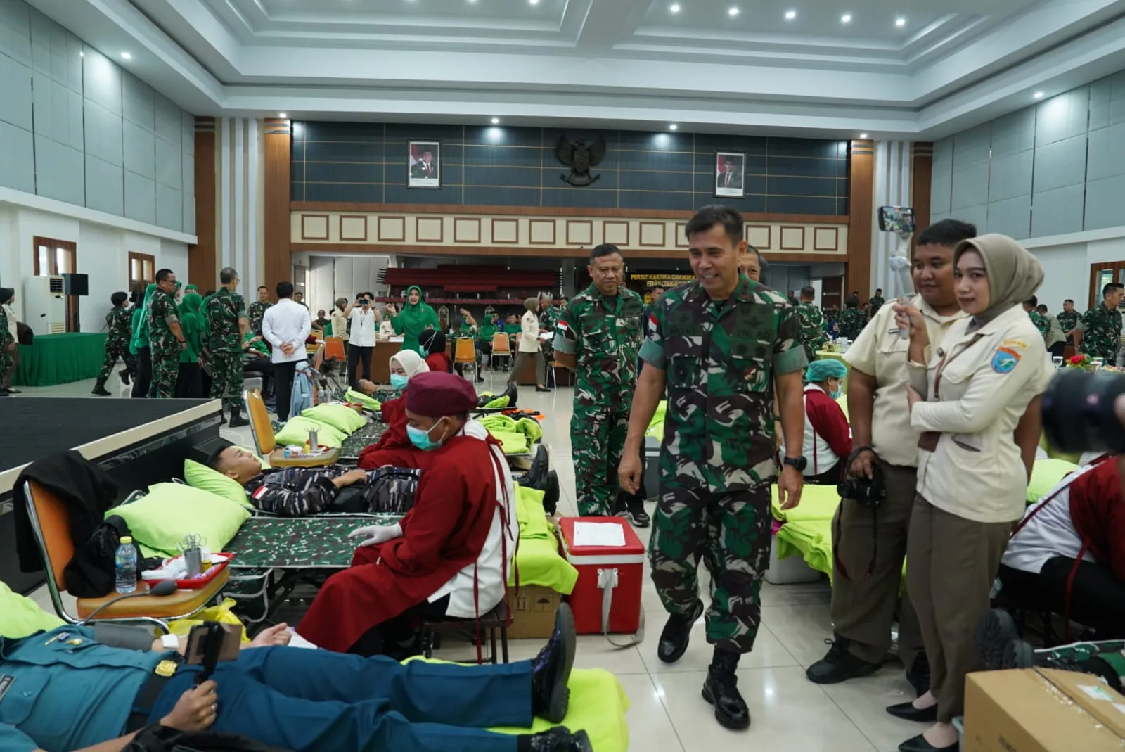 "Satu Tetes untuk Sesama: Target Fantastis Kodam XII/Tpr di HUT Ke-68 Siap Banjir Darah dengan 2.352 Kantong!"