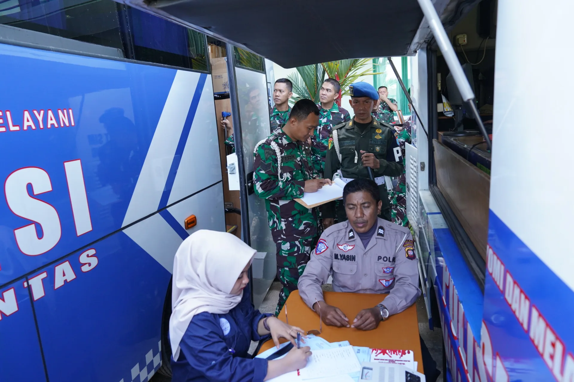 Wujudkan Tertib Berlalu Lintas, Pomdam XII/Tpr dan Polda Kalbar Gelar SIM Keliling di Makodam