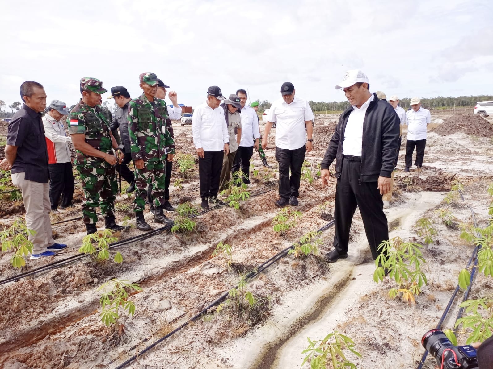 Pangdam XII/Tpr Dampingi Mentan RI Tinjau Lokasi Food Estate