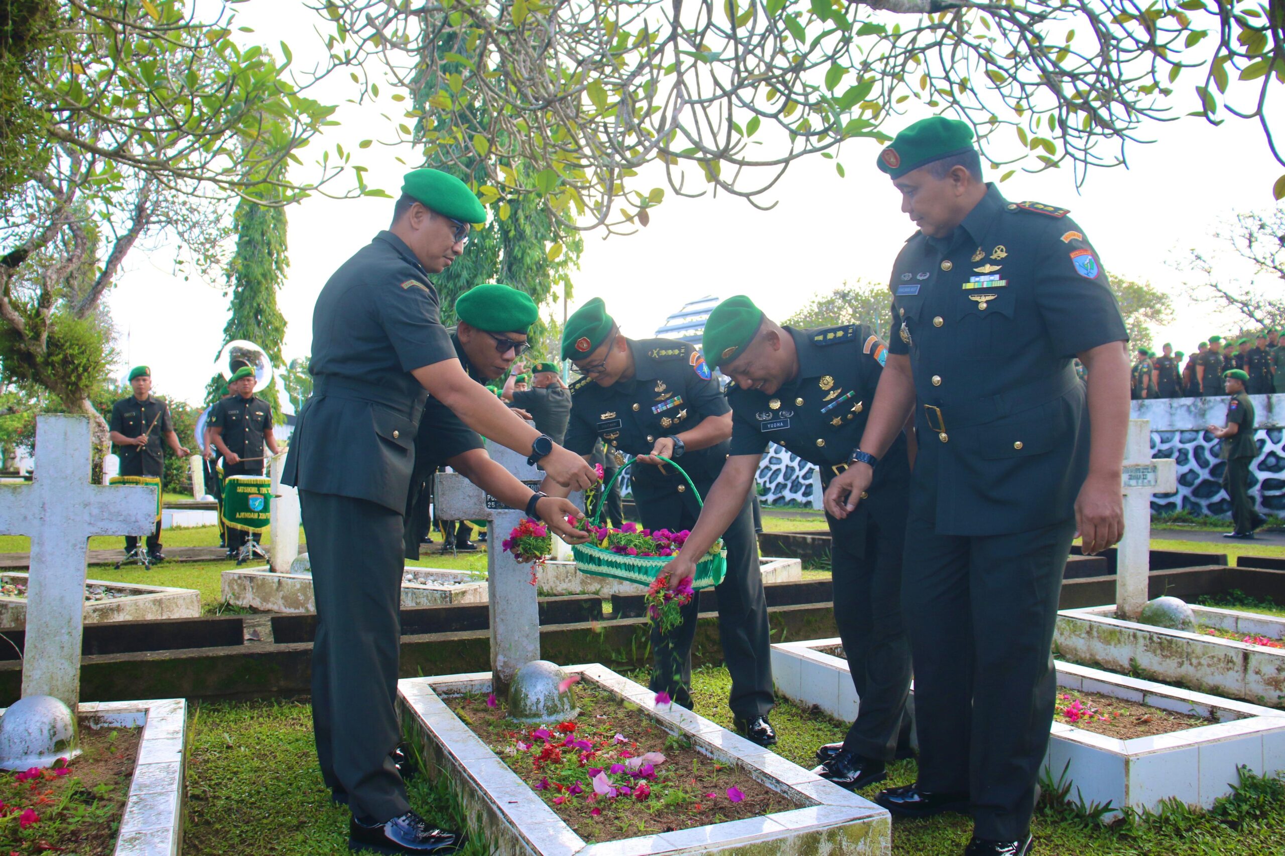 Kodam XII/Tpr Laksanakan Ziarah Rombongan Dalam Rangka Peringati Hari Juang TNI AD
