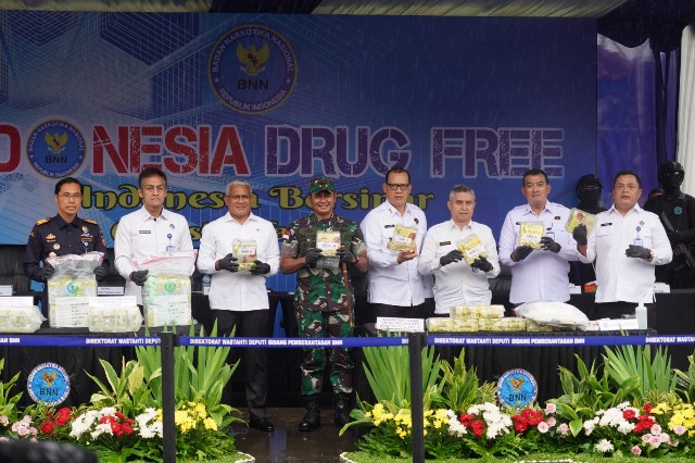 Ikuti Pemusnahan Barang Bukti di BNN RI, Pangdam Tanjungpura Tegaskan TNI Komitmen Perangi Narkoba