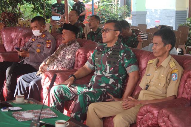 Kasdam Tanjungpura Ikuti Launching TNI AD Manunggal Air dan Peresmian 1.898 Titik Air oleh Kasad