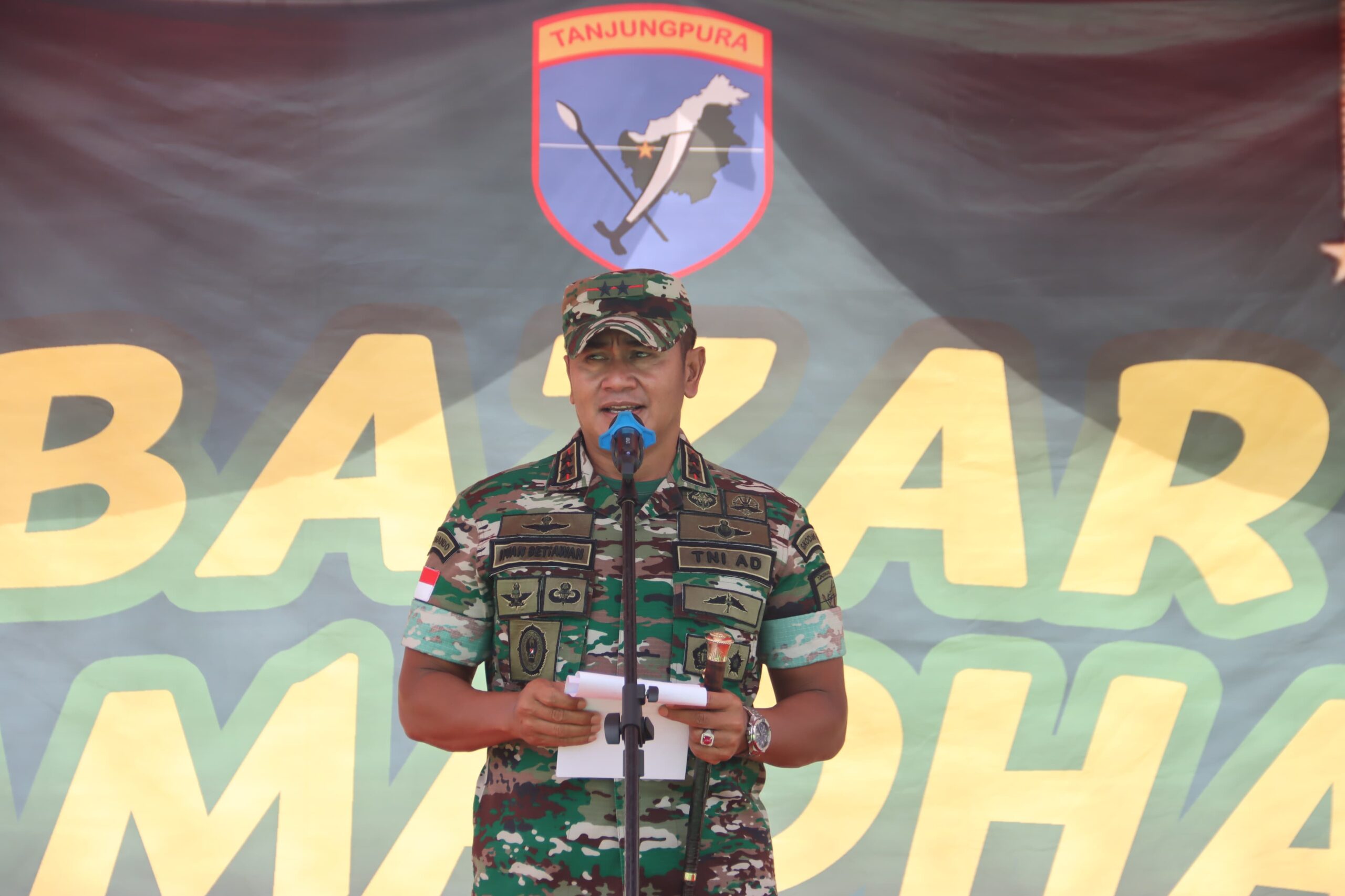 Bantu Prajurit dan Masyarakat Penuhi Kebutuhan Jelang Idul Fitri, Pangdam Tanjungpura Buka Bazar Ramadhan