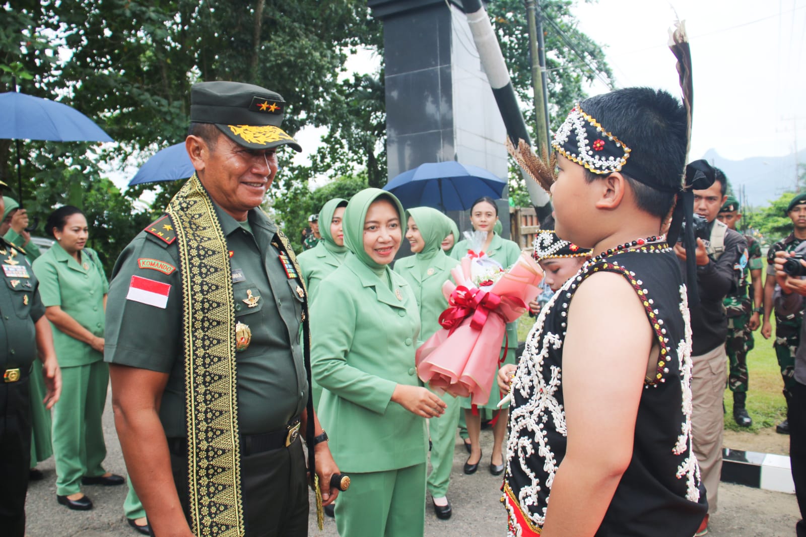 Pangdam XII/Tpr Beri Arahan Prajurit dan Persit Korum Yonif 641/Bru