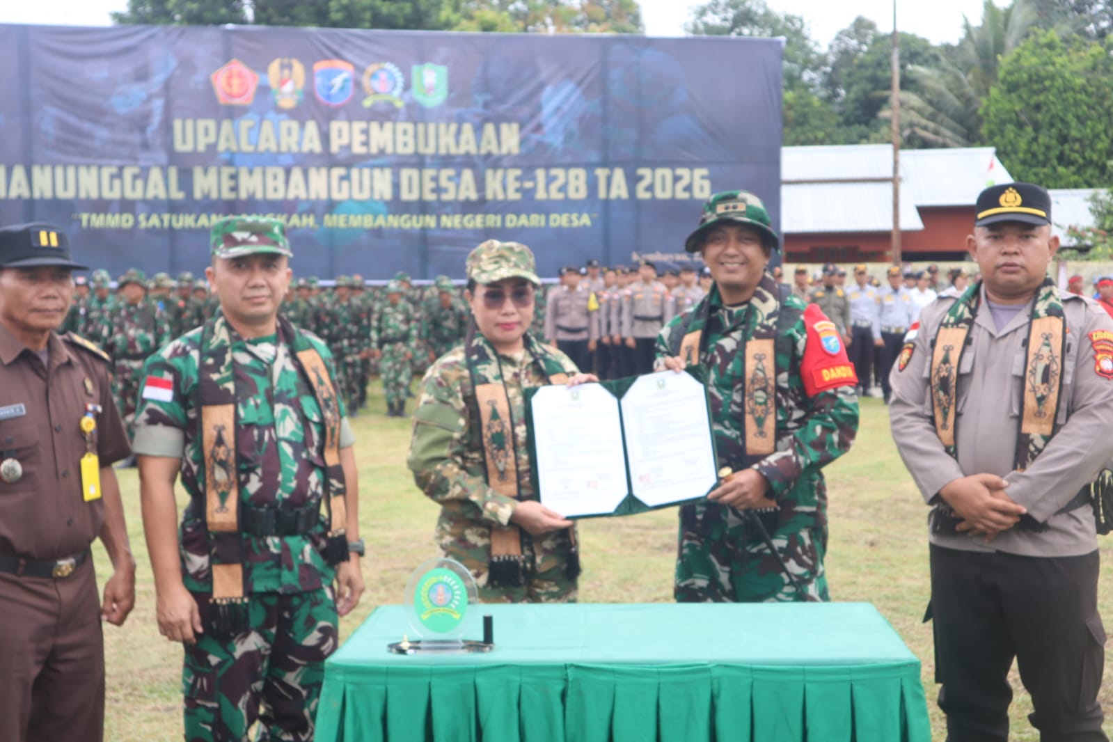 Sinergi Membangun Negeri: Kodam XII/Tpr Resmi Buka Program TMMD ke-128 di Tiga Wilayah