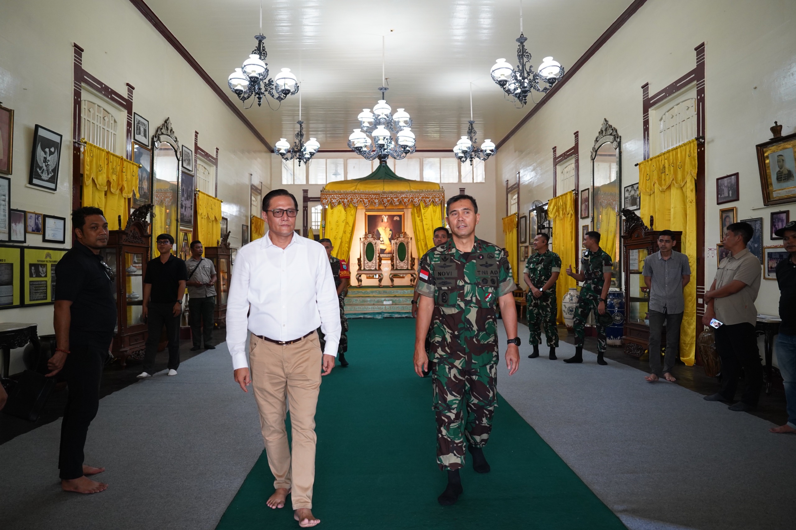 Kokohkan Silaturahmi, Pangdam XII/Tpr Kunjungi Sultan Pontianak