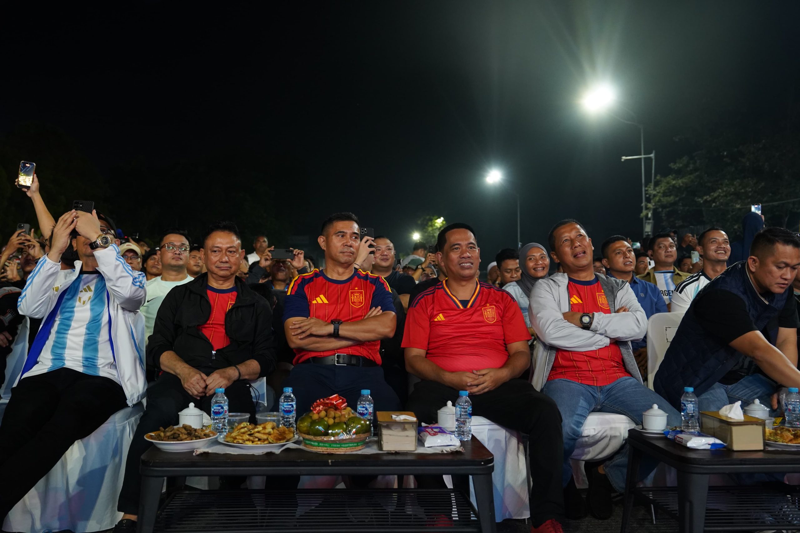 Meriah! Pangdam XII/Tpr Membaur Bersama Ribuan Warga Pontianak Nobar Final Piala Dunia 2026