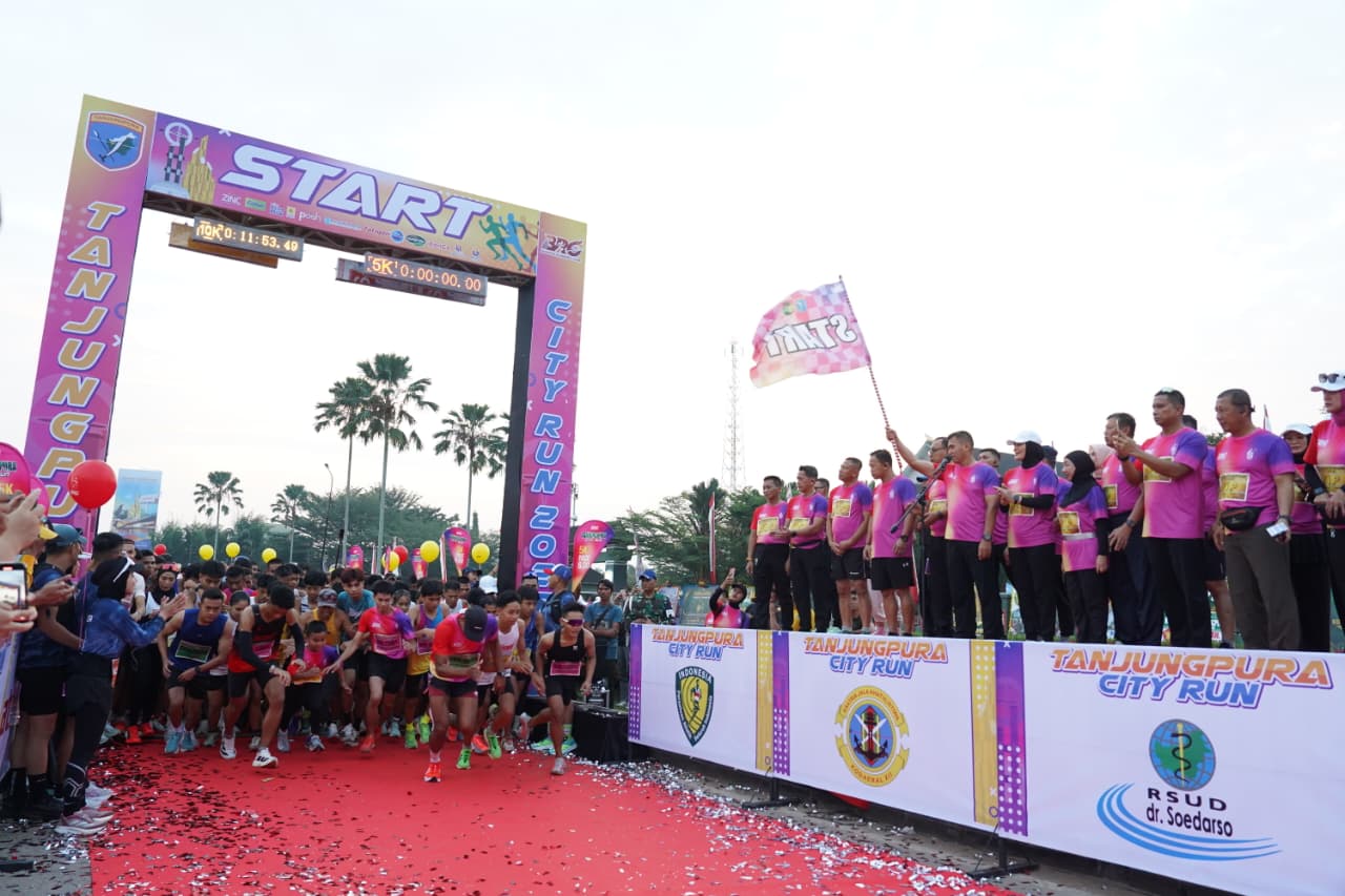Peringati HUT Ke-68, Pangdam XII/Tpr Lepas Ribuan Peserta “Tanjungpura City Run 2026”
