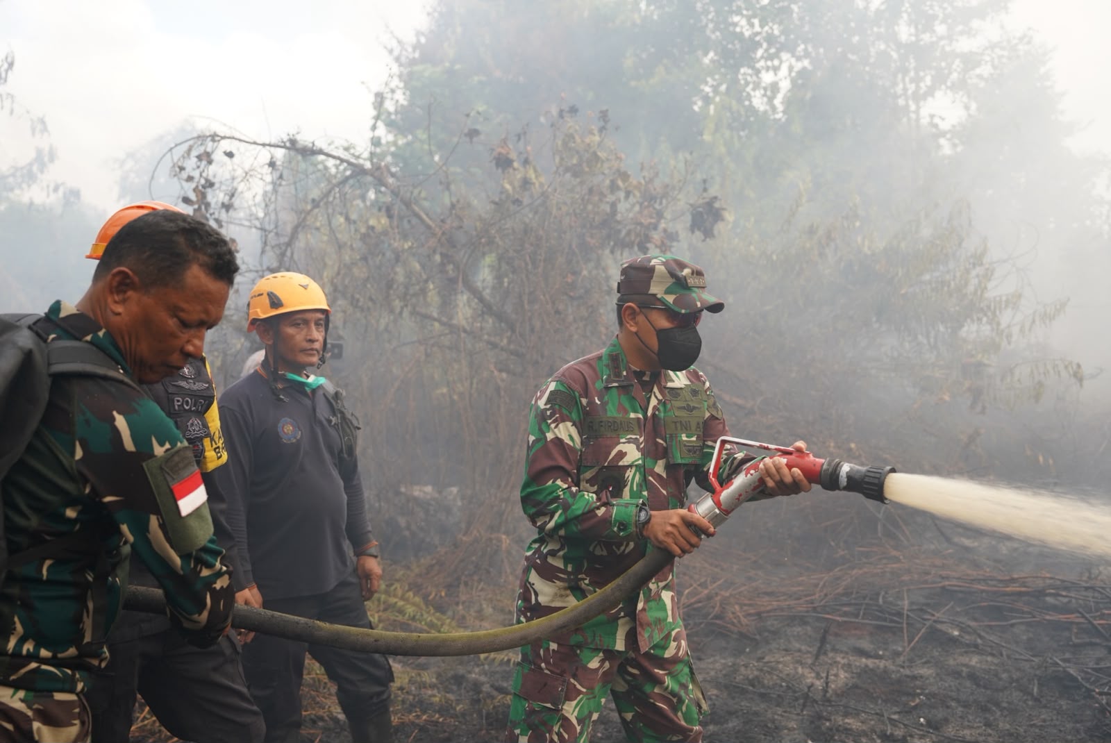 Mitigasi Karhutla, Kodim 1207/Pontianak Terjunkan Personel dan Armada Modifikasi ke Kubu Raya