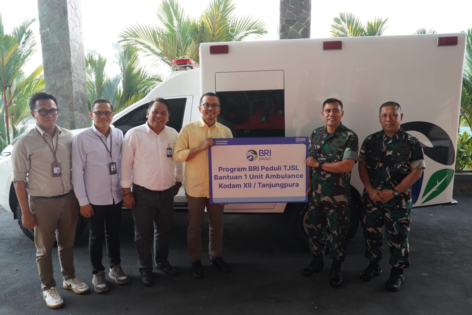 Kodam XII/Tpr Terima Bantuan Ambulans dari BRI Peduli